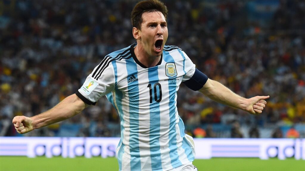 Lionel Messi ari kwishimira igitego